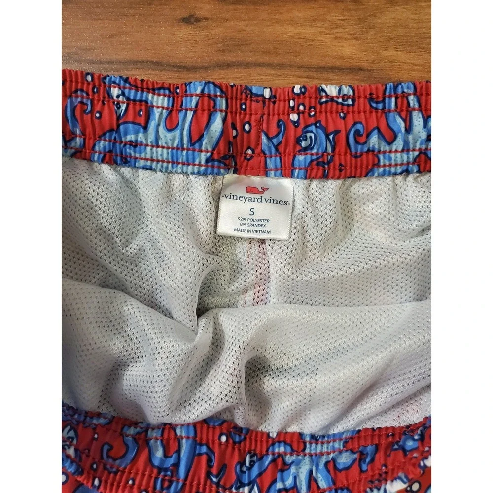 Vineyard Vines Blue Fish Octopus Print Swim Trunks Men's Size Small